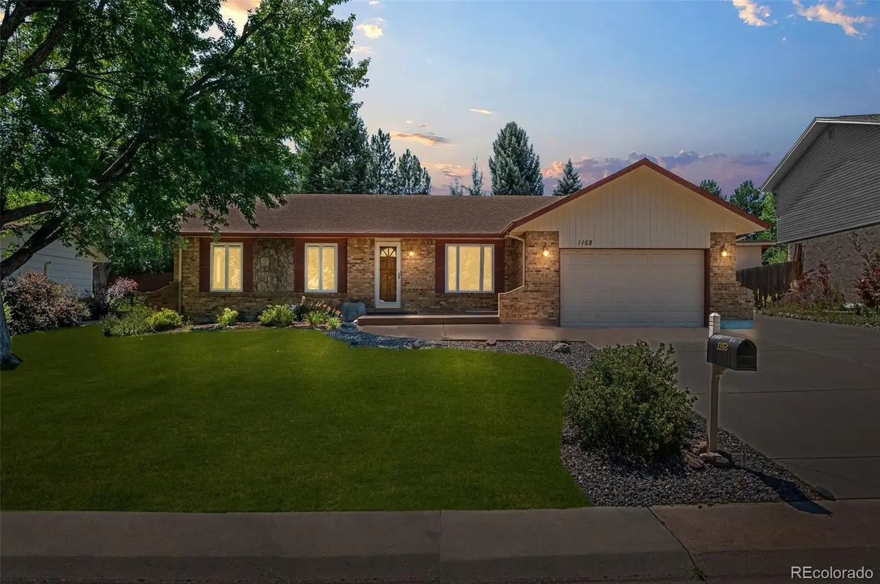 1168 E Geddes, Centennial