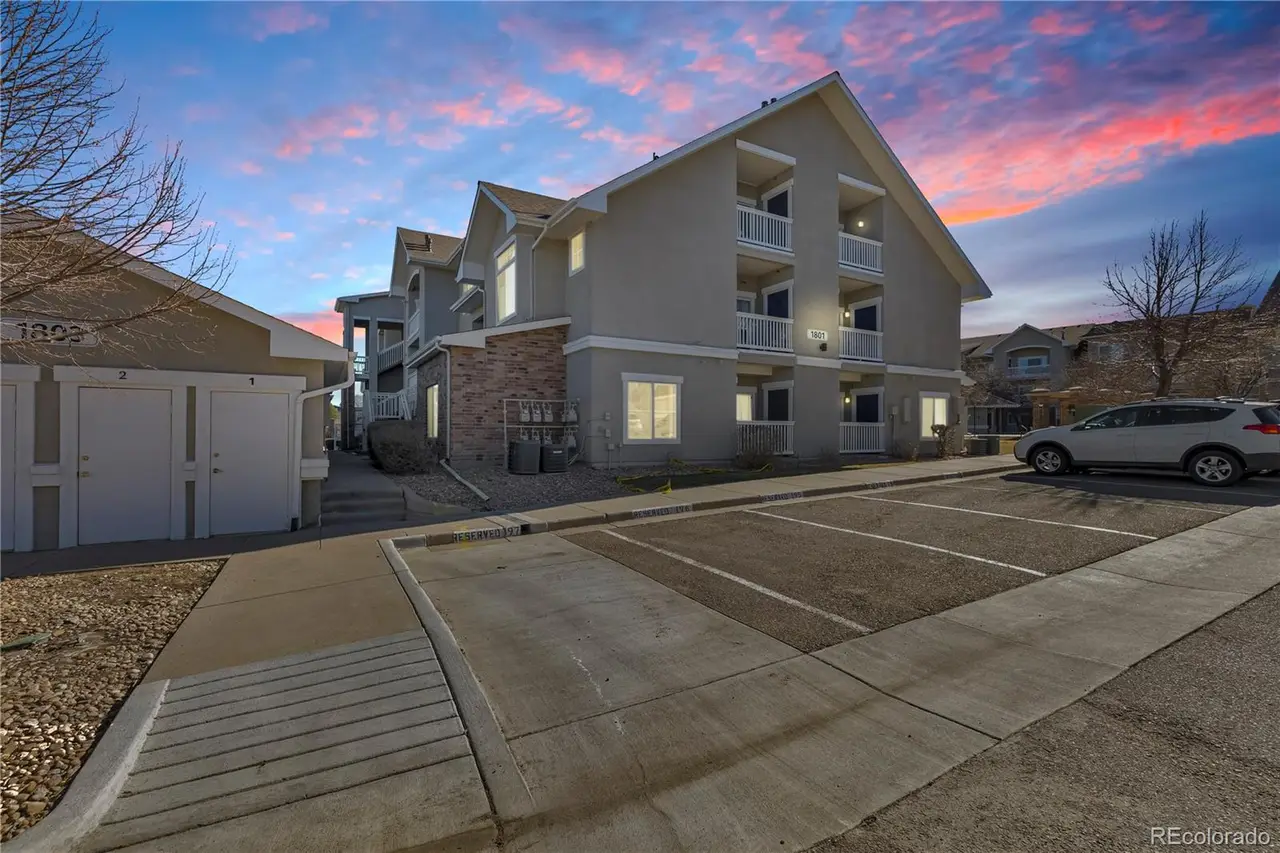 1801 S Dunkirk Street Unit 303, Aurora