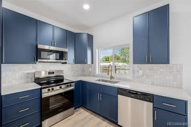 255 N 11th Avenue, Brighton