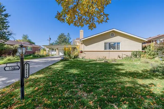 539 Newark Street, Aurora