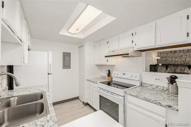 8335 Fairmount Drive Unit 4-102, Denver